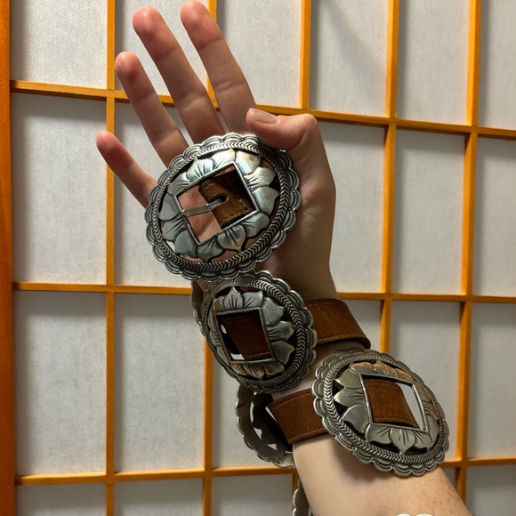 • leather vintage Concho belt • - Picture 4 of 7